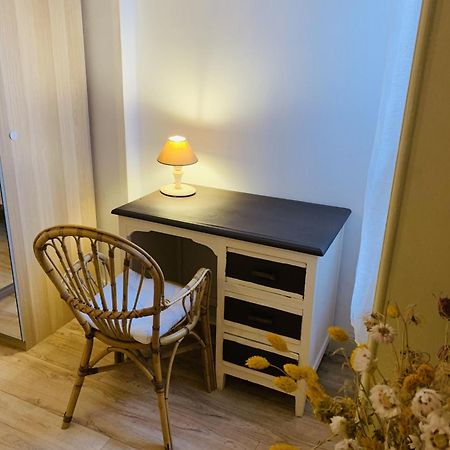 Gîte: À la courbe du fleuve Godinne Extérieur photo