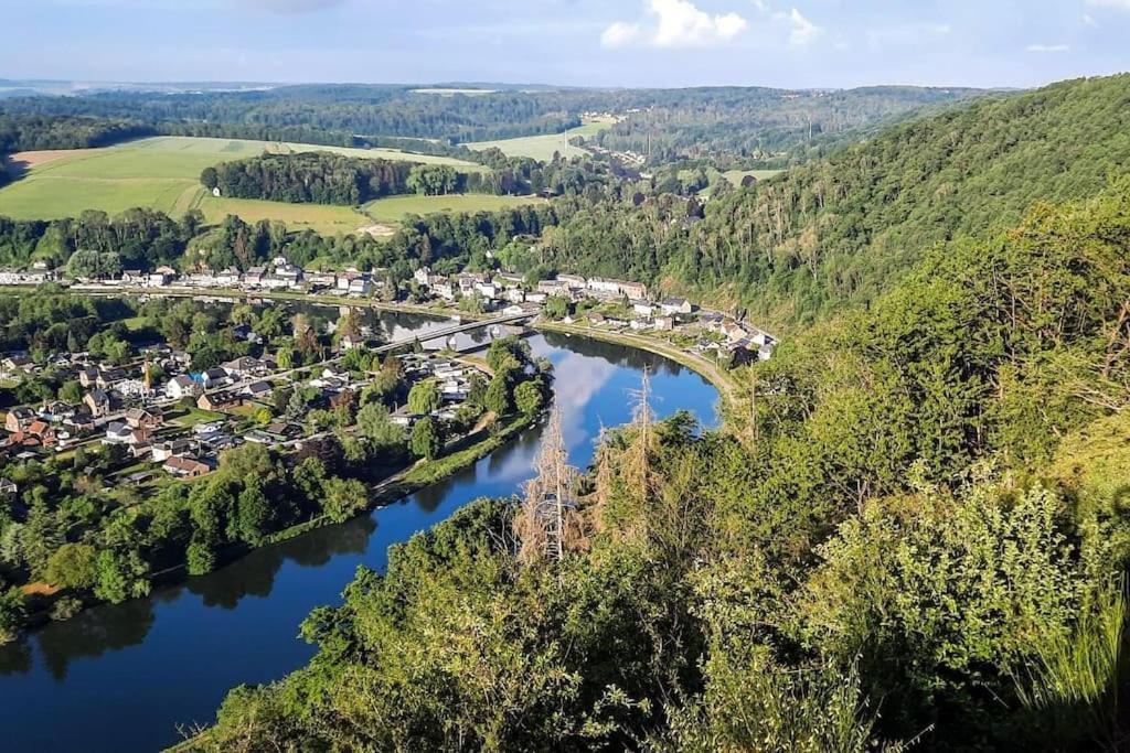 Gîte: À la courbe du fleuve Godinne Extérieur photo